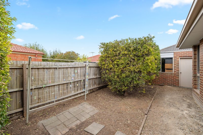 Photo - 2/270 Shaws Road, Werribee VIC 3030 - Image 12