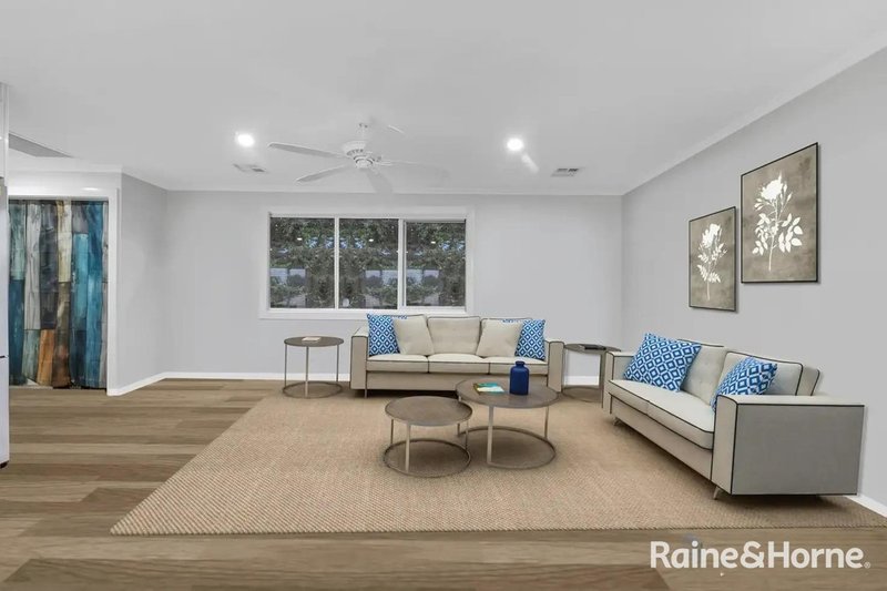 Photo - 2/271 Mitchells Lane, Sunbury VIC 3429 - Image 3
