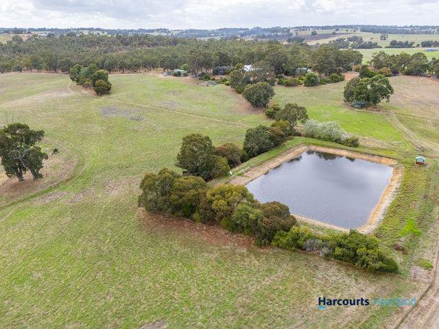 Photo - 2271 Winnejup Road, Mayanup WA 6244 - Image 32