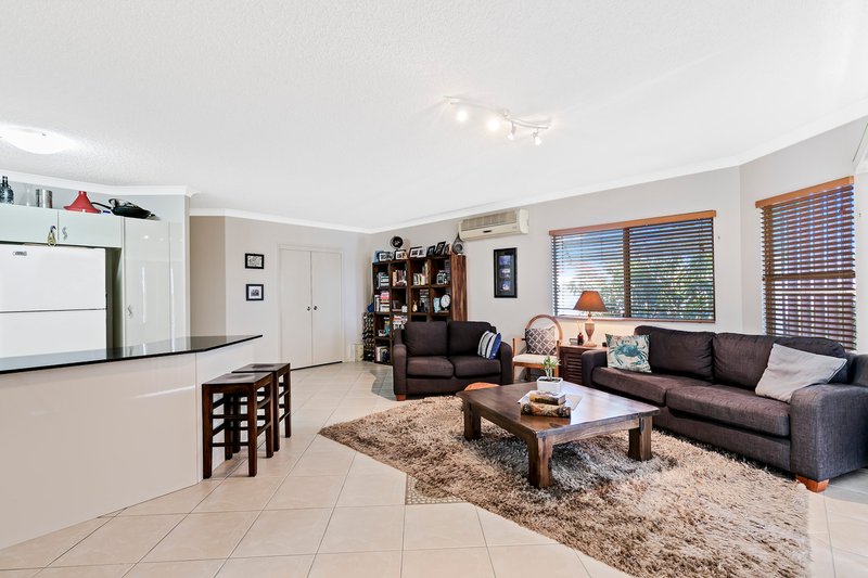 Photo - 2/273 Bradman Avenue, Maroochydore QLD 4558 - Image 6