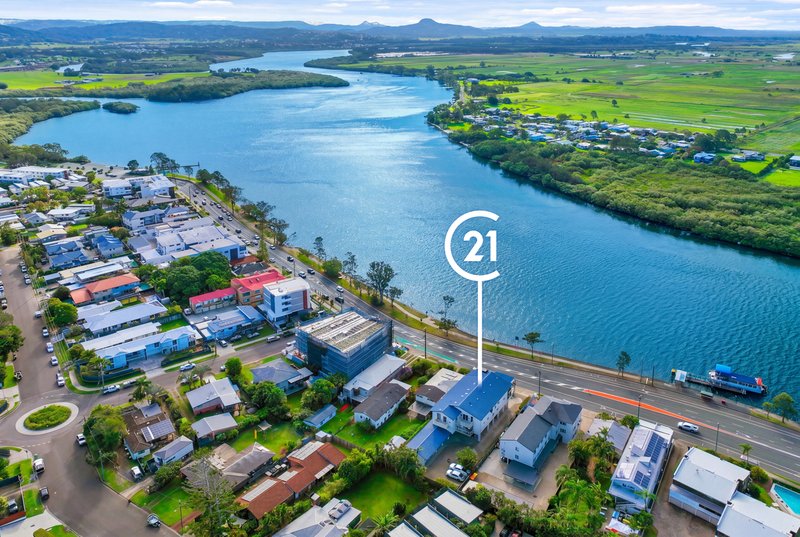 Photo - 2/273 Bradman Avenue, Maroochydore QLD 4558 - Image 3