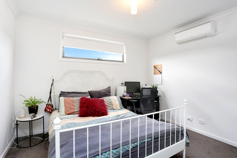 Photo - 2/274 Ballarat Road, Footscray VIC 3011 - Image 6