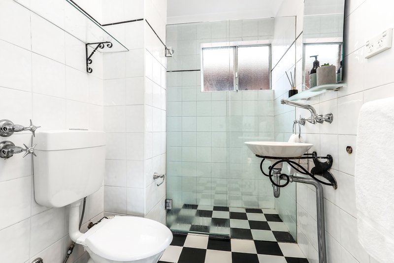 Photo - 22/76 Lenthall Street, Kensington NSW 2033 - Image 7