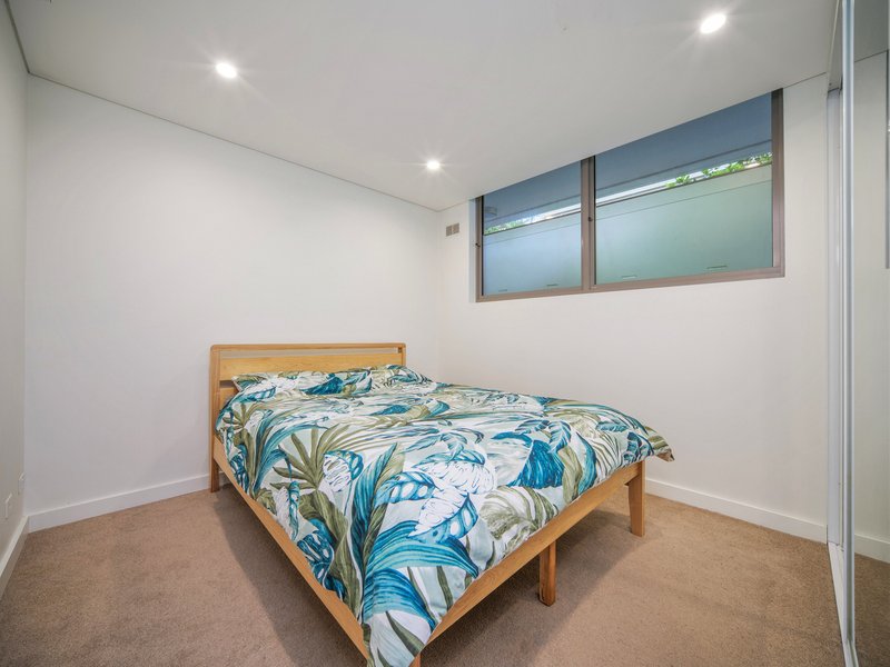 Photo - 2/28 Bondi Road, Bondi Junction NSW 2022 - Image 4