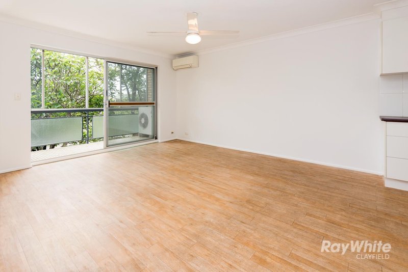 Photo - 2/28 Bourne Street, Clayfield QLD 4011 - Image 3