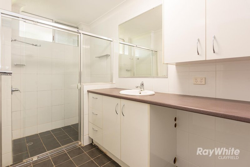 Photo - 2/28 Bourne Street, Clayfield QLD 4011 - Image 8