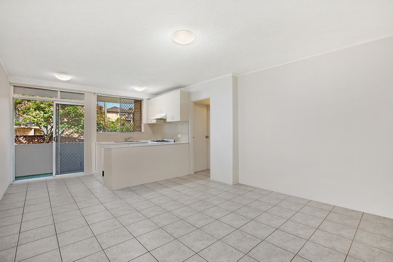 Photo - 2/28 Brittain Crescent, Hillsdale NSW 2036 - Image 2