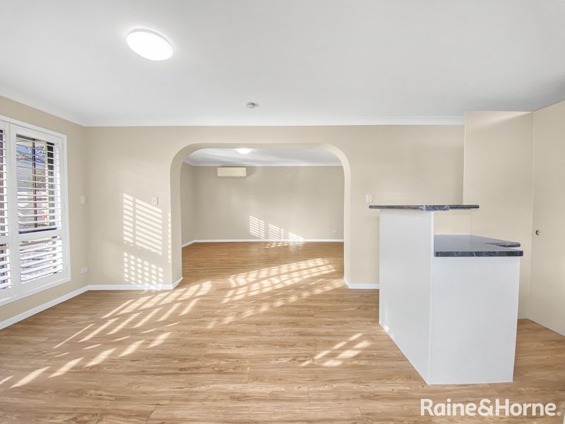 Photo - 2/28 Chapel Hill Road, Chapel Hill QLD 4069 - Image 6