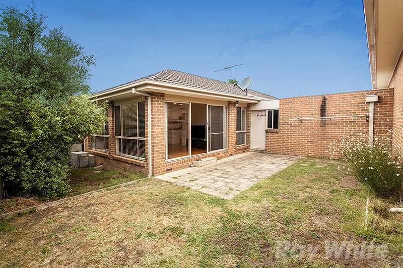 Photo - 2/28 Creek Road, Mitcham VIC 3132 - Image 7