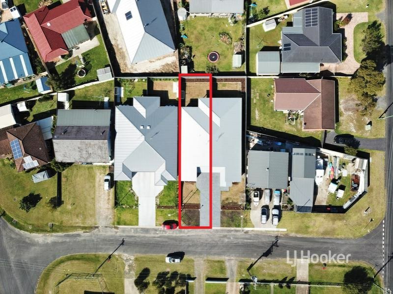 Photo - 22/8 Dunisla Street, Sanctuary Point NSW 2540 - Image 2