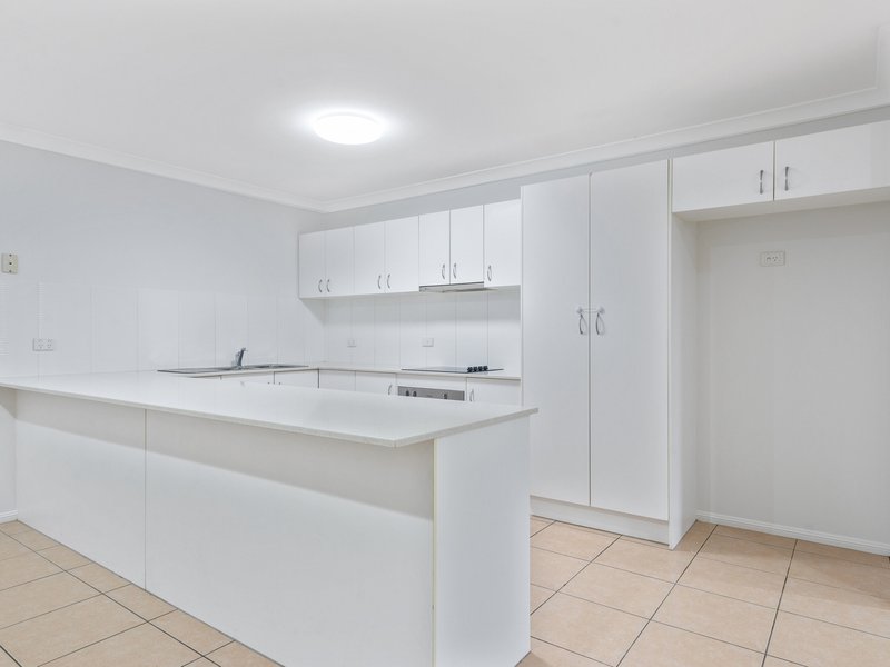 Photo - 2/28 Duranta Street, Ormeau QLD 4208 - Image 3