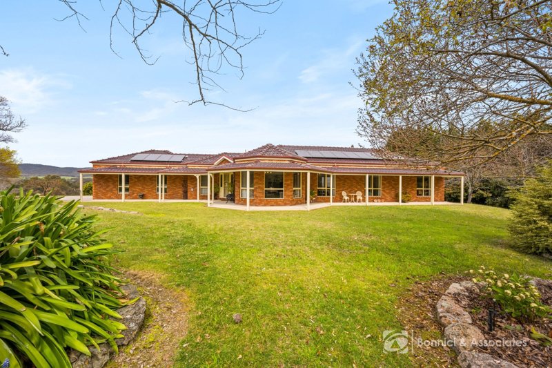 Photo - 228 Edmondson Lane, Wooragee VIC 3747 - Image 3