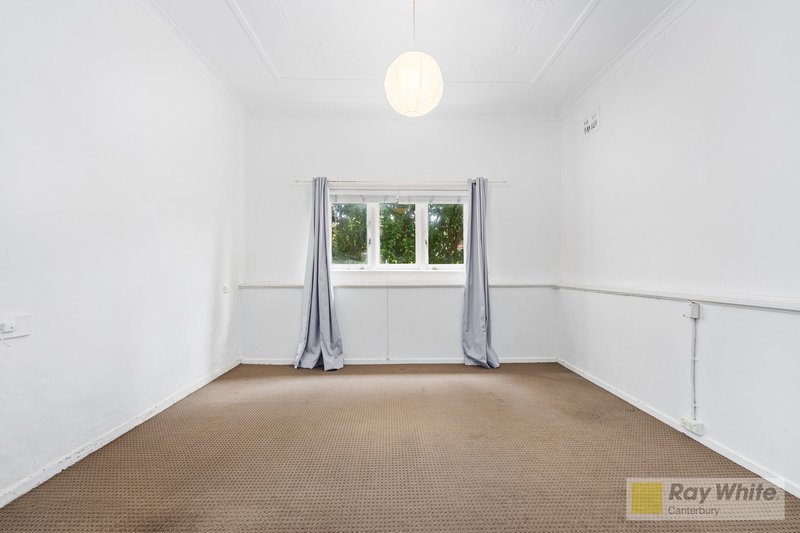 Photo - 2/28 Fairy Bower Road, Manly NSW 2095 - Image 2