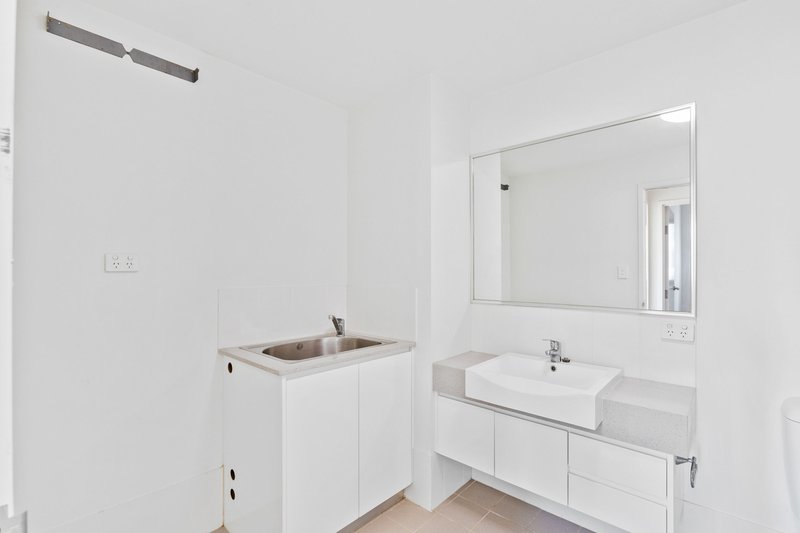 Photo - 2/28 Goodwood Parade, Burswood WA 6100 - Image 10