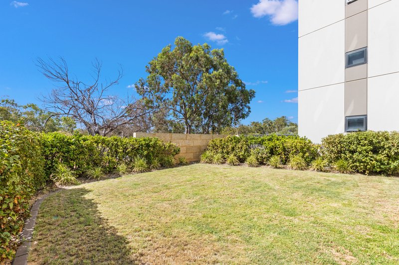 Photo - 2/28 Goodwood Parade, Burswood WA 6100 - Image 12