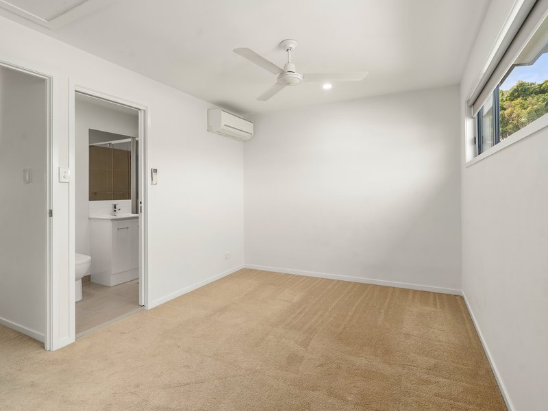 Photo - 2/28 Howsan Street, Mount Gravatt East QLD 4122 - Image 12