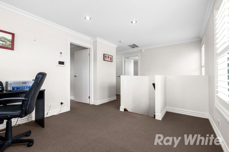 Photo - 2/28 Ivanhoe Street, Glen Waverley VIC 3150 - Image 8