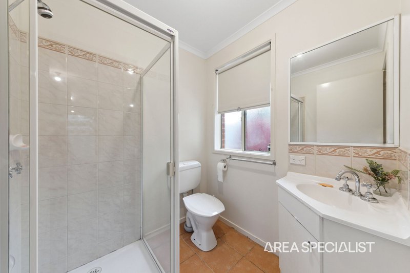 Photo - 2/28 Kennedy Road, Pakenham VIC 3810 - Image 7