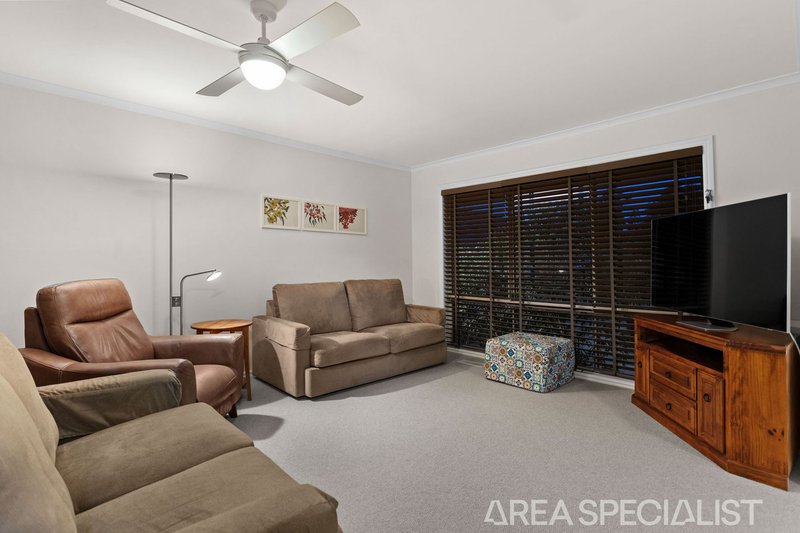Photo - 2/28 Kirstina Road, Glen Waverley VIC 3150 - Image 6