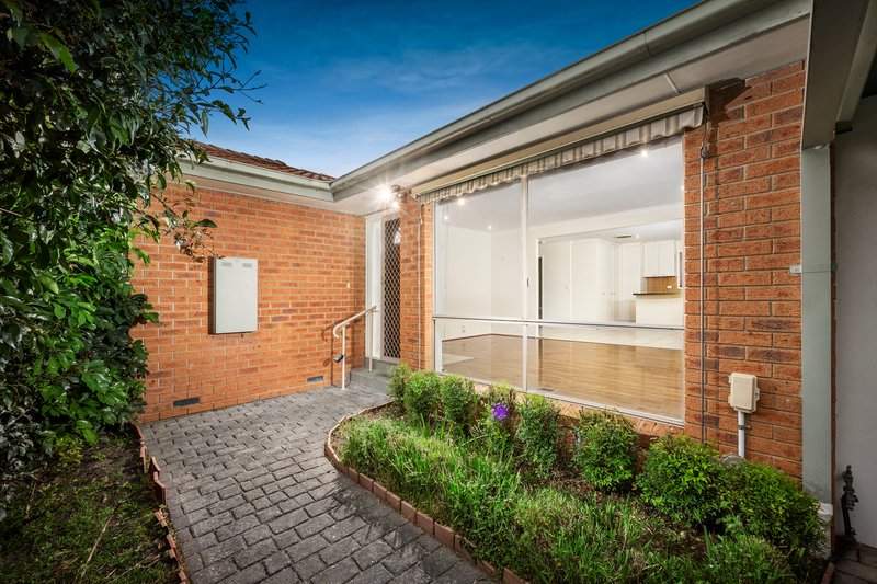 2/28 Manuka Street, Bentleigh East VIC 3165