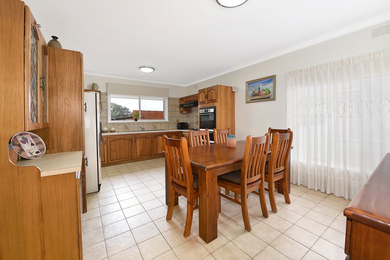 Photo - 228 Mcbryde Street, Fawkner VIC 3060 - Image 6