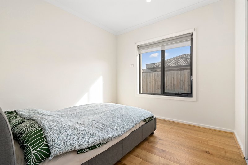 Photo - 2/28 Messmate Street, Lalor VIC 3075 - Image 7