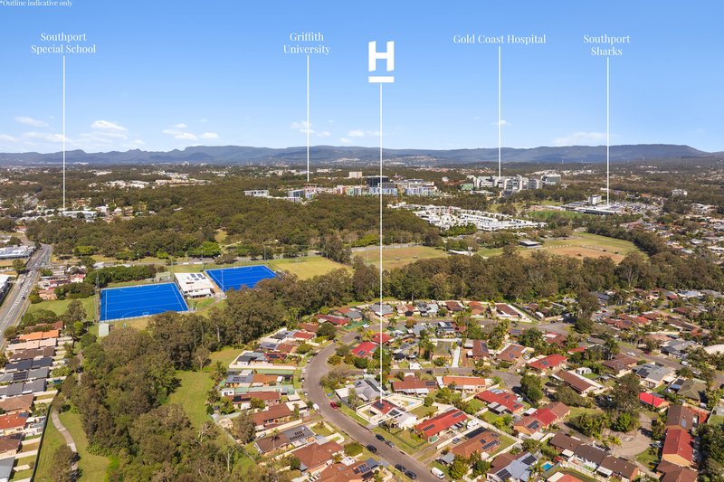 Photo - 2/28 Morinda Way, Labrador QLD 4215 - Image 13