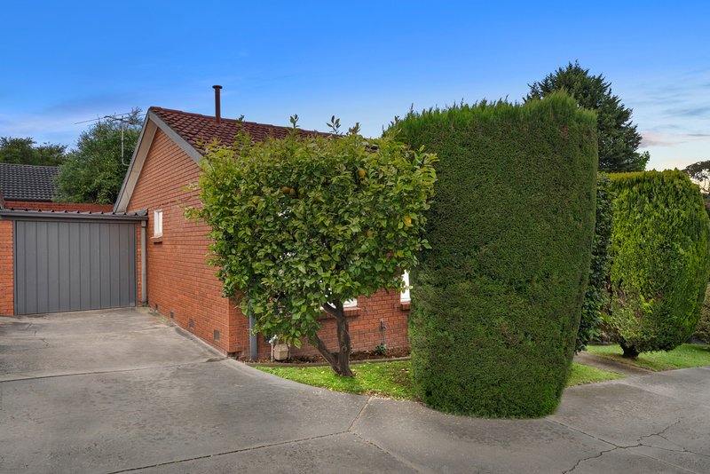 2/28 Mt Dandenong Road, Ringwood East VIC 3135