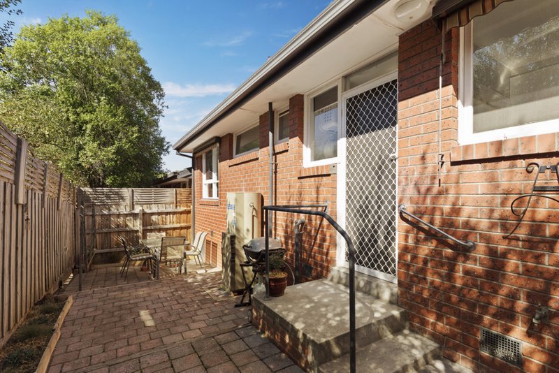 Photo - 2/28 Mt Dandenong Road, Ringwood East VIC 3135 - Image 9