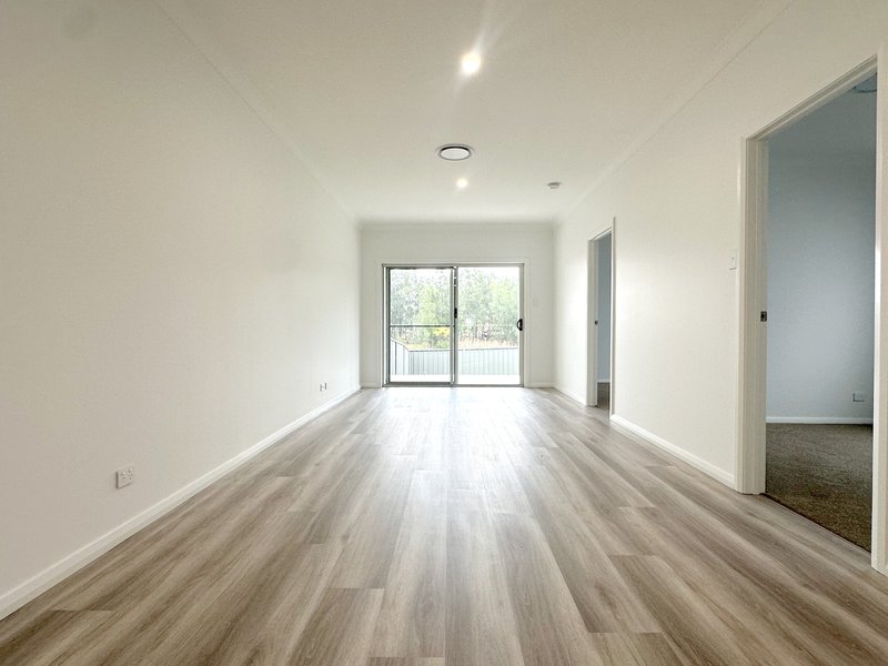 Photo - 2/28 Oxford Street, Greta NSW 2334 - Image 6