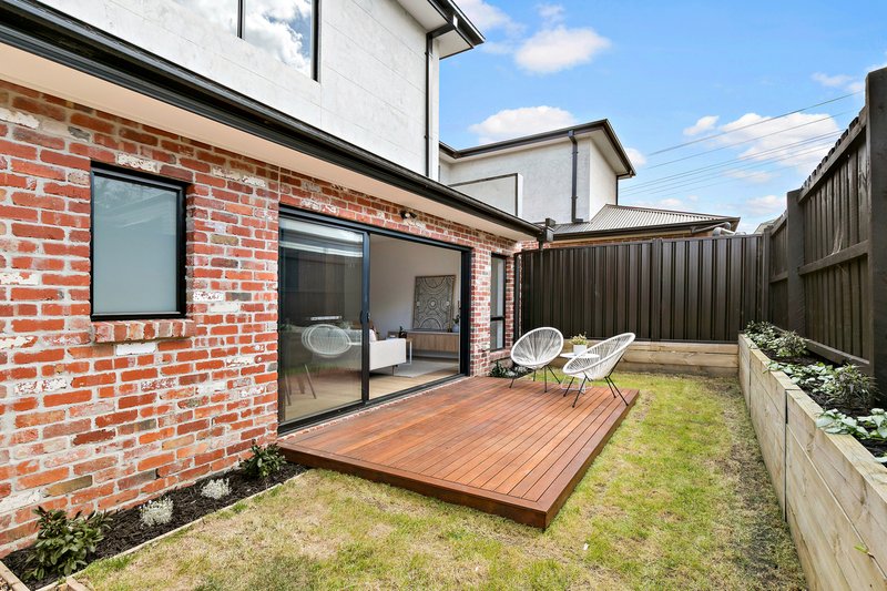 Photo - 2/28 Pascoe Street, Westmeadows VIC 3049 - Image 10