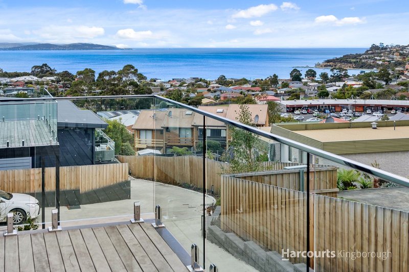 Photo - 2/28 Pearl Place, Blackmans Bay TAS 7052 - Image 11