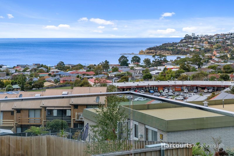 Photo - 2/28 Pearl Place, Blackmans Bay TAS 7052 - Image 12