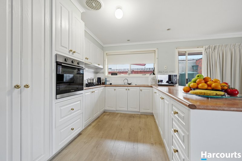 Photo - 2/28 Roughead Street, Leongatha VIC 3953 - Image 5