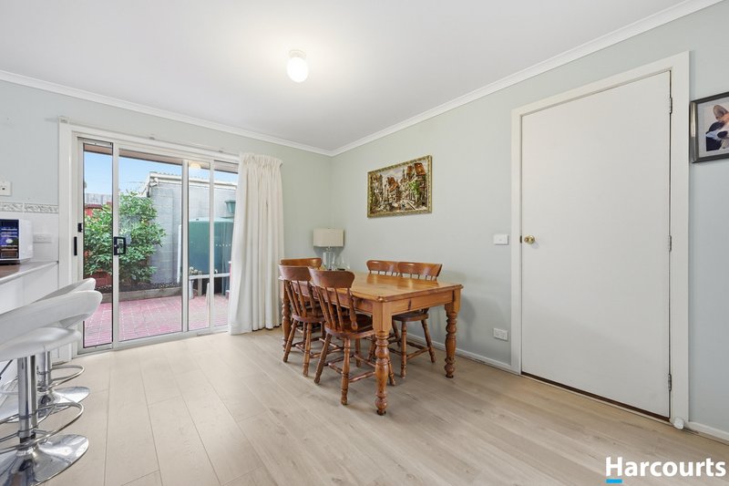 Photo - 2/28 Roughead Street, Leongatha VIC 3953 - Image 7