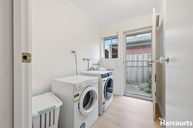 Photo - 2/28 Roughead Street, Leongatha VIC 3953 - Image 11