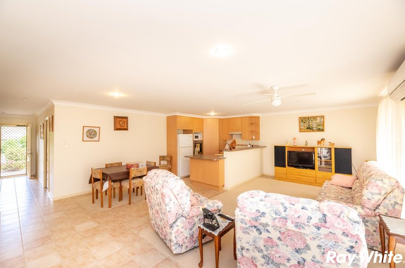 Photo - 2/28 Sentry Crescent, Forster NSW 2428 - Image 2