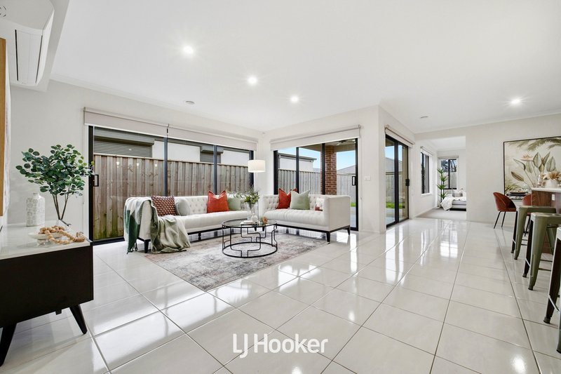 Photo - 228 St Germain Boulevard, Clyde North VIC 3978 - Image 8