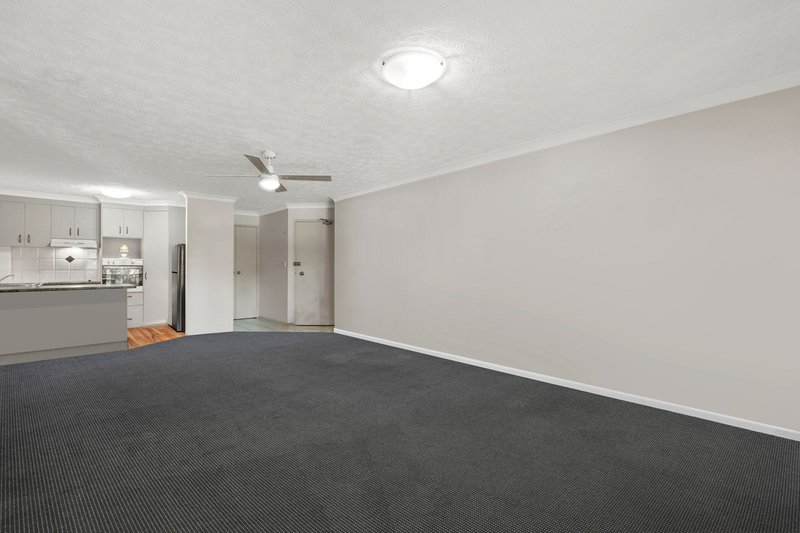 Photo - 2/28 Sykes Court, Southport QLD 4215 - Image 15