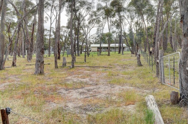 Photo - 2280 Glenelg Highway, Scarsdale VIC 3351 - Image 14