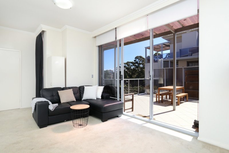 Photo - 228/16 Lusty Street, Wolli Creek NSW 2205 - Image 3