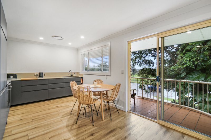 Photo - 2/284 Marine Parade, Kingscliff NSW 2487 - Image 5