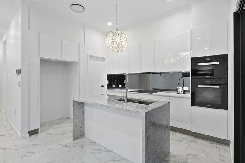 Photo - 2/285 Main Road, Wellington Point QLD 4160 - Image 10