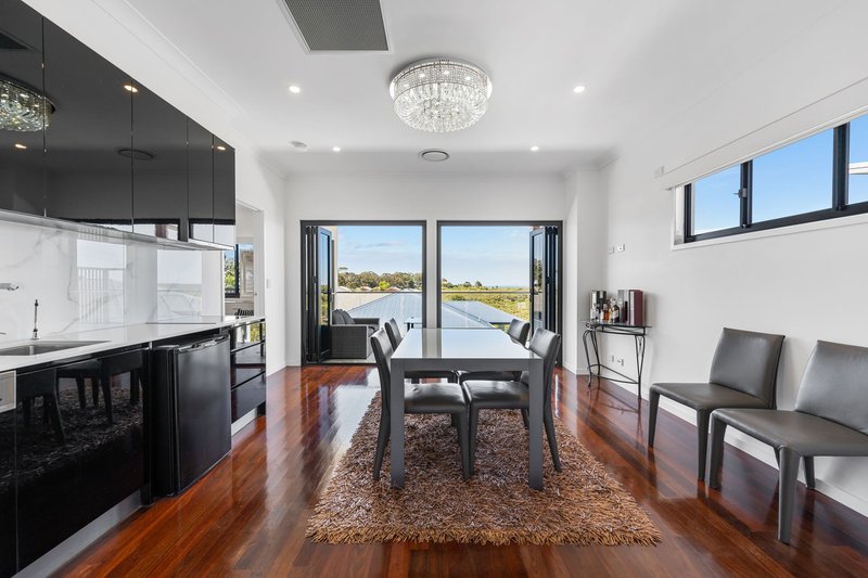 Photo - 2/285 Main Road, Wellington Point QLD 4160 - Image 14