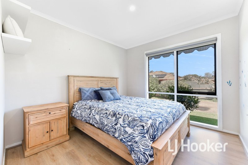 Photo - 2/28A Henry Street, Pakenham VIC 3810 - Image 12