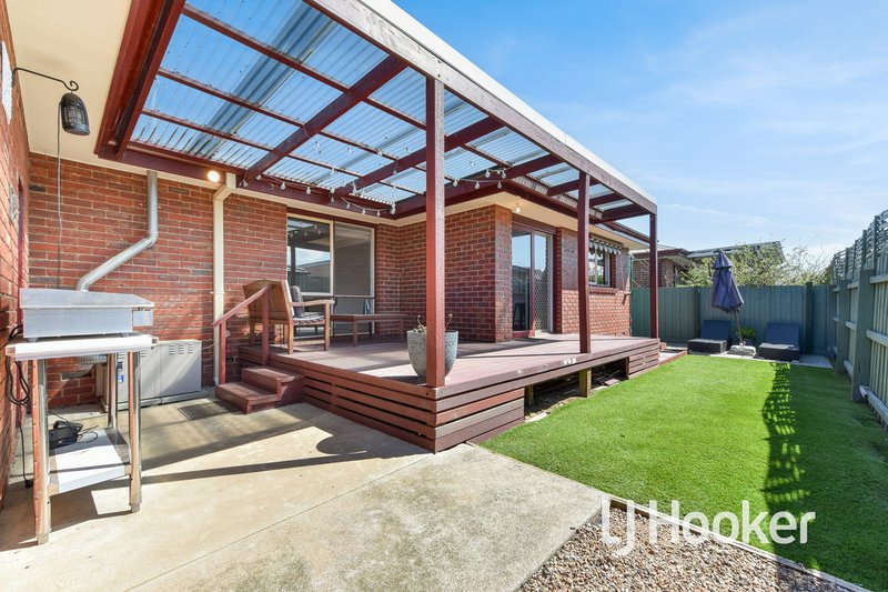 Photo - 2/28A Henry Street, Pakenham VIC 3810 - Image 15