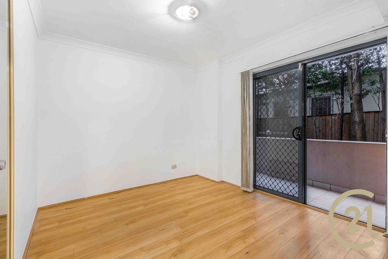 Photo - 2/29-31 Castlereagh Street, Liverpool NSW 2170 - Image 4