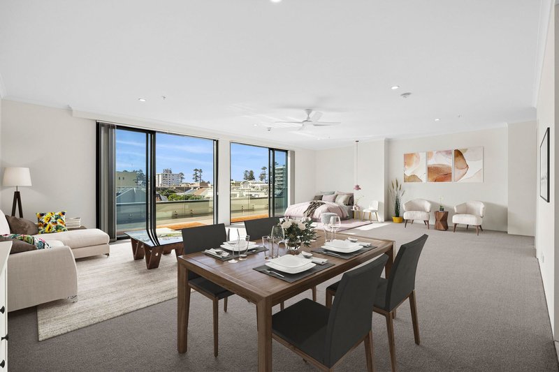 Photo - 2/29-33 Pittwater Road, Manly NSW 2095 - Image 1