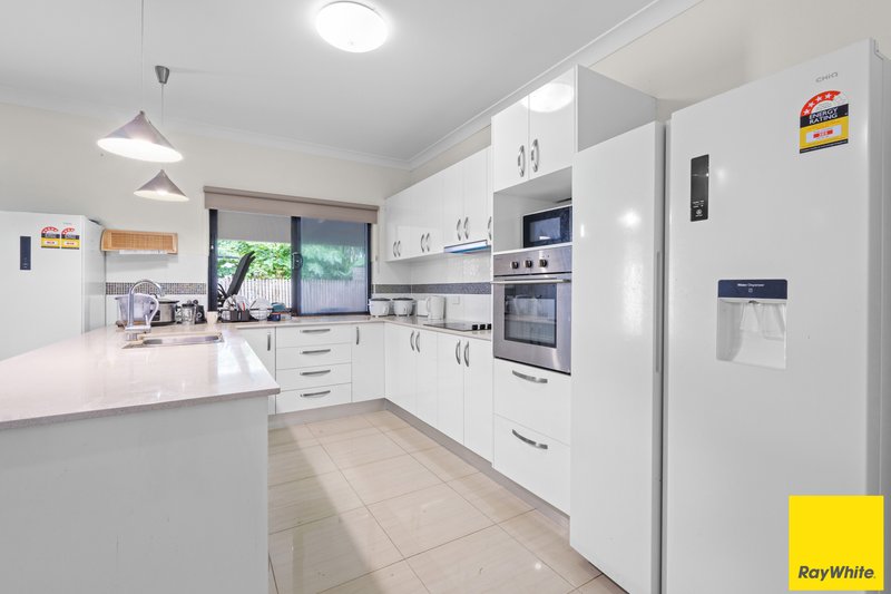 Photo - 2/29 Basalt Street, Mareeba QLD 4880 - Image 1