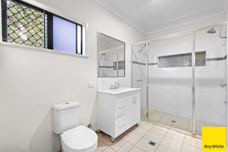 Photo - 2/29 Basalt Street, Mareeba QLD 4880 - Image 5